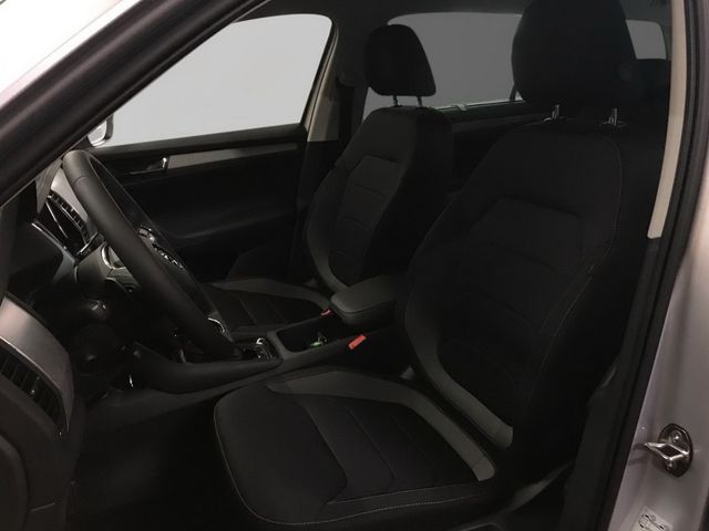 Skoda Kodiaq 2.0 TDI DSG 4x4 Tour *AHK*STHZ* NAVI ALU