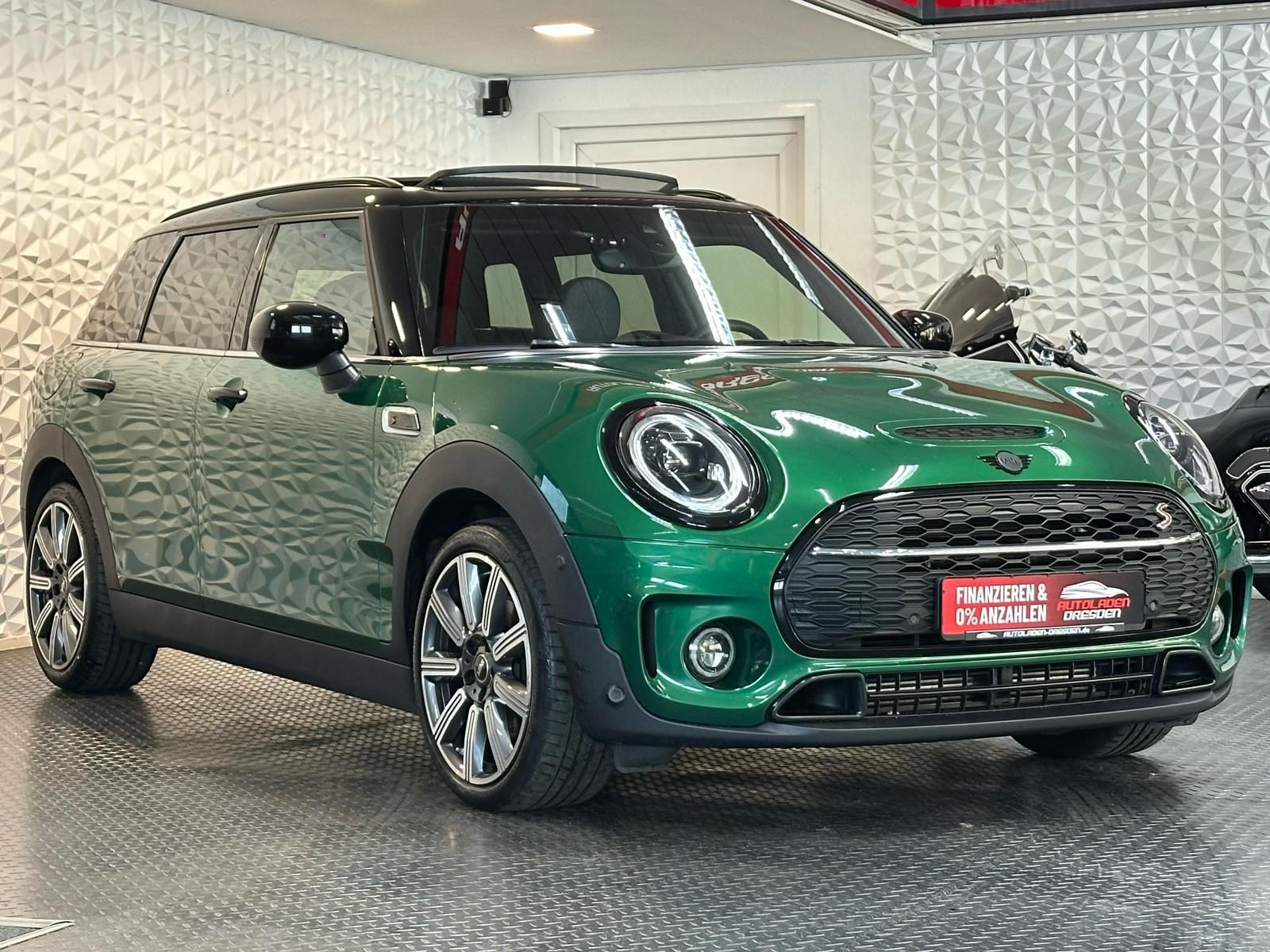 MINI Cooper SD Clubman ALL4 LED#ACC#PANO#SH#SHZ#CAM - Image 2
