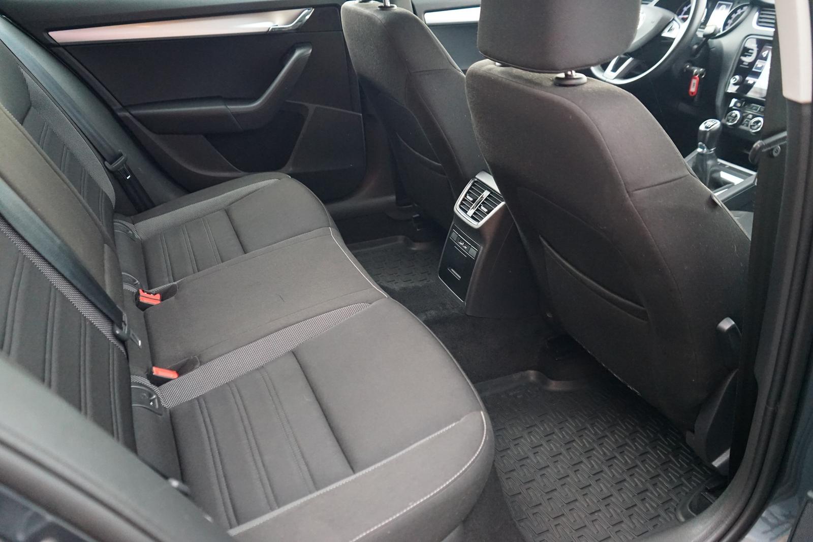 Skoda Octavia Combi 1.0 TSI Tour LED SmartLink Sitzhei, миниатюра 27