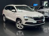 Skoda Karoq Style Pano/DSG/Shz/Lhz/Ahk/ACC/Ambiente - Skoda Karoq in Solingen