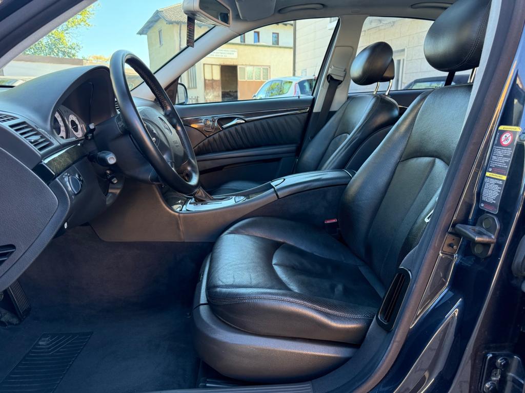 Mercedes-Benz E 320