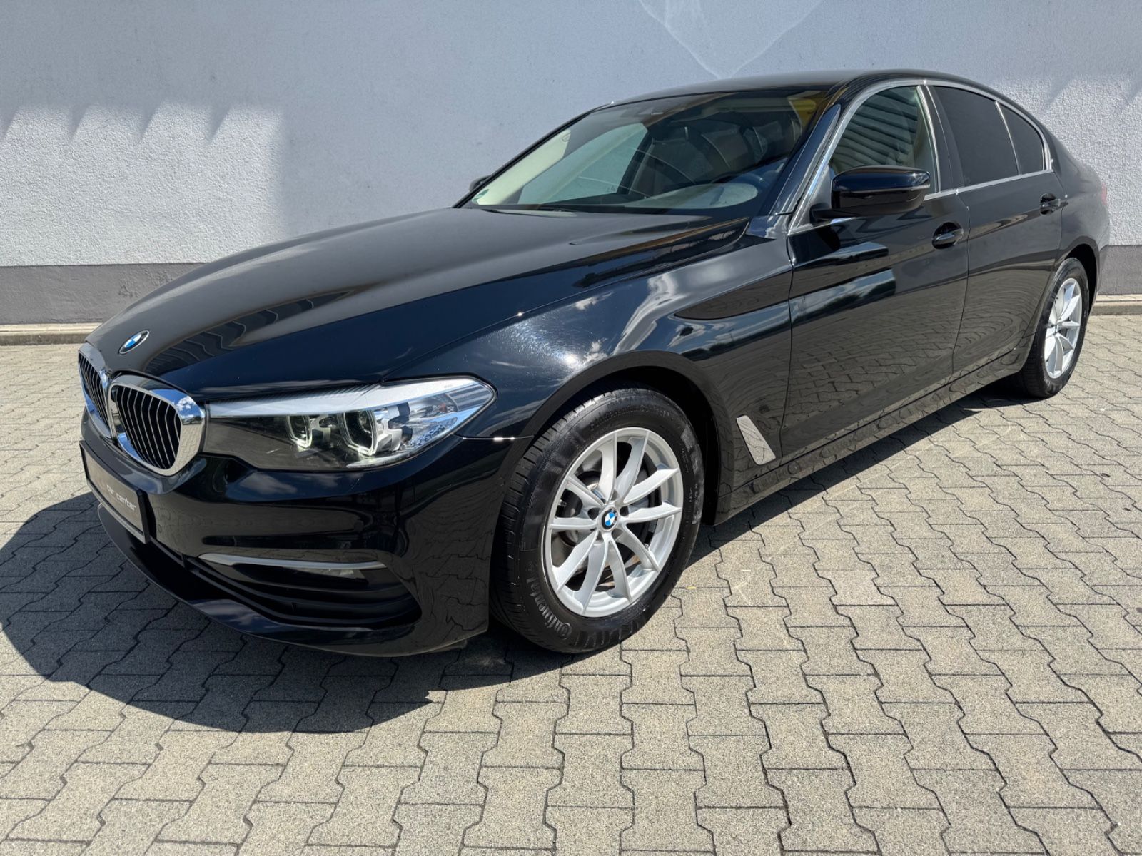 BMW 520 d Business ( LEDER BEIGE/LED/CAM/AUT.)