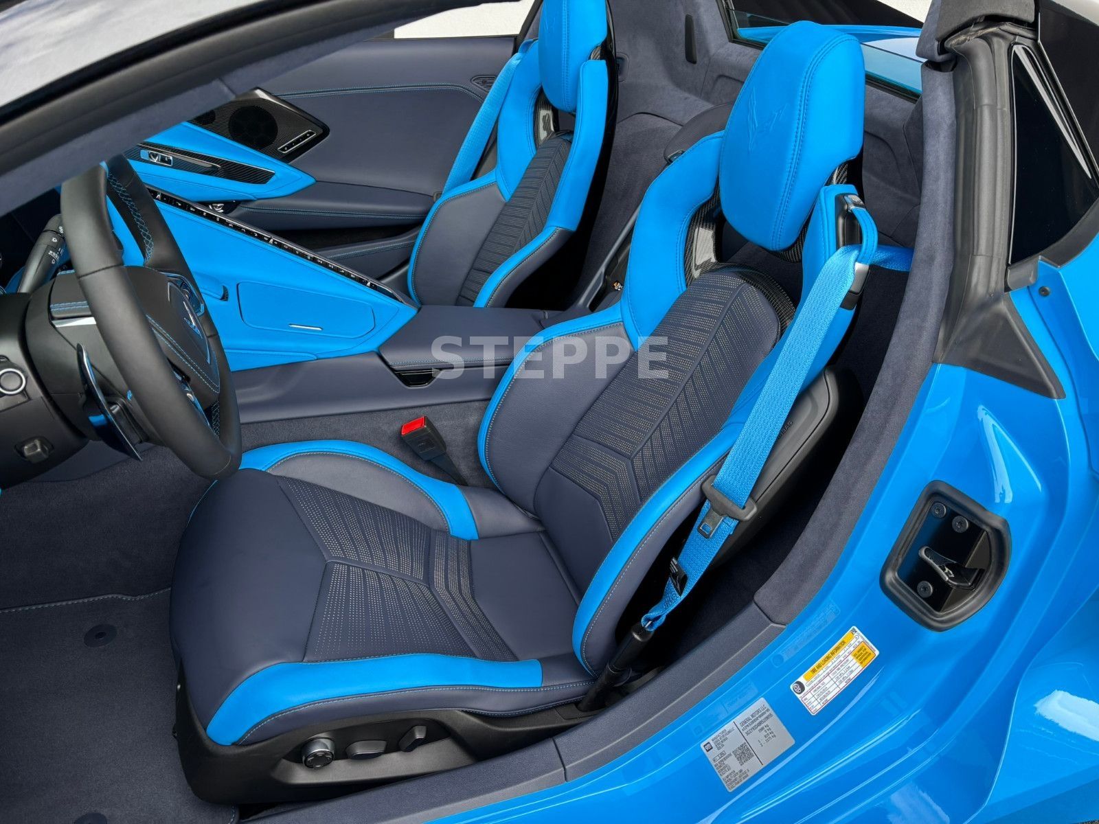 Corvette C8 Stingray Convertible 3LT Europamodell STEPPE