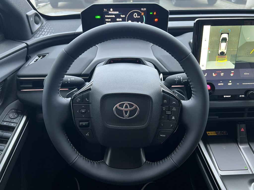 Fahrzeugabbildung Toyota bZ4X AWD Lounge 360,KlimaA,LED,Navi,SHZ,SoundSys