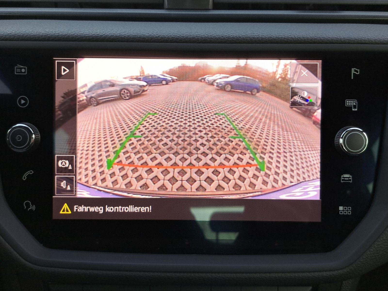 Arona FR 1.5 TSI Klimaauto Navi SHZ PDC Kamera