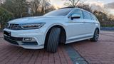 Volkswagen Passat Variant 2.0 R-Line+PANO+ANH.KUP+SHZ+KAMER - weiße Volkswagen Passat Variant
