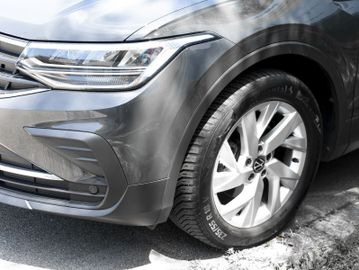 Volkswagen Tiguan - 11