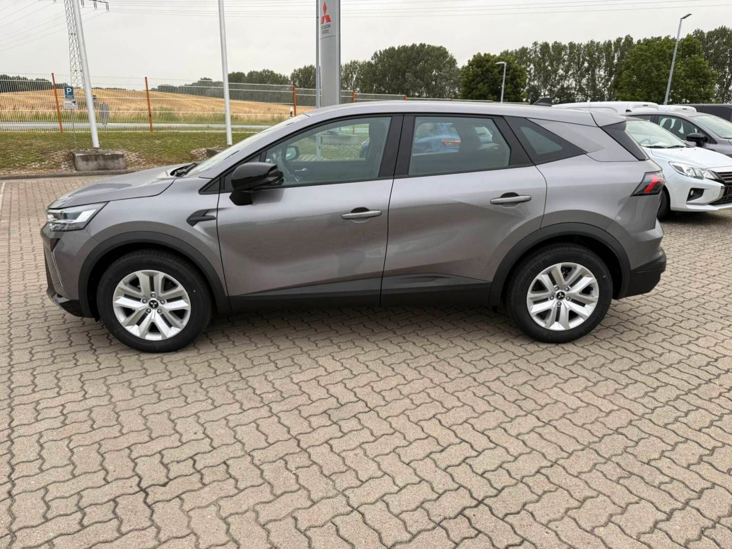 Fahrzeugabbildung Mitsubishi Grandis Diamant 1,3
