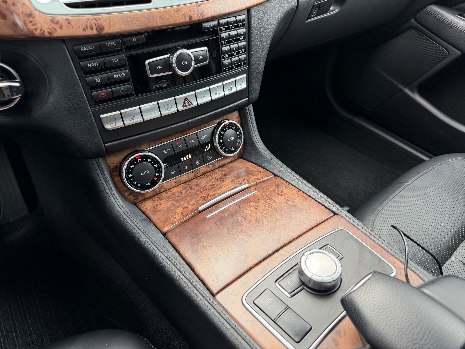 Fahrzeugabbildung Mercedes-Benz CLS 350 H&Rsound*MEMO*LEDER*SDACH*KAMERA