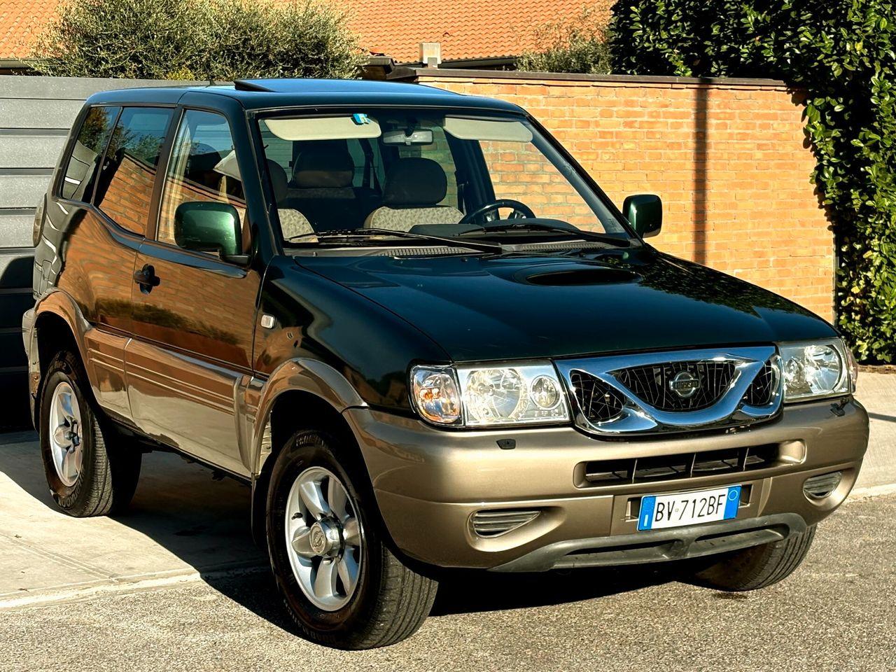 Nissan Terrano 2.7D 125ch 4x4 - 1 ère main - Toit ouvrant - Sans rouille - Climatisation - 58 300KM