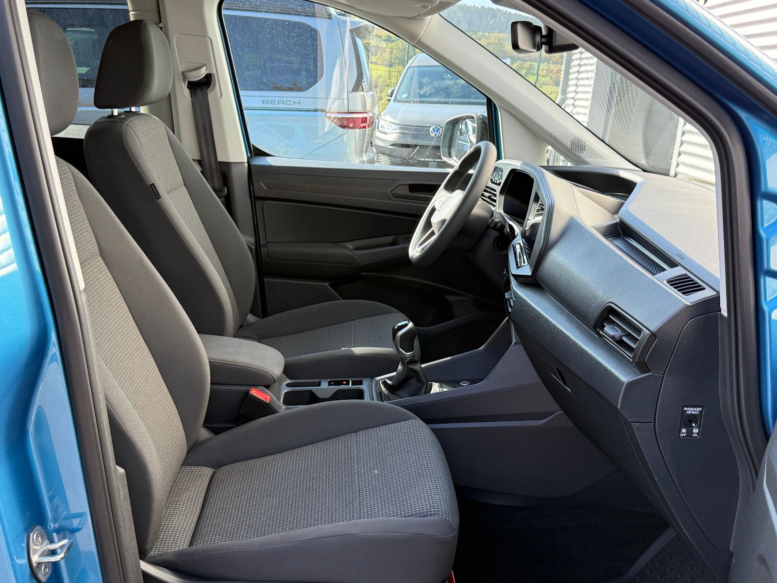 Fahrzeugabbildung Volkswagen Caddy 2.0 TDI Navi GRA LED SHZ Rückfahrkamera