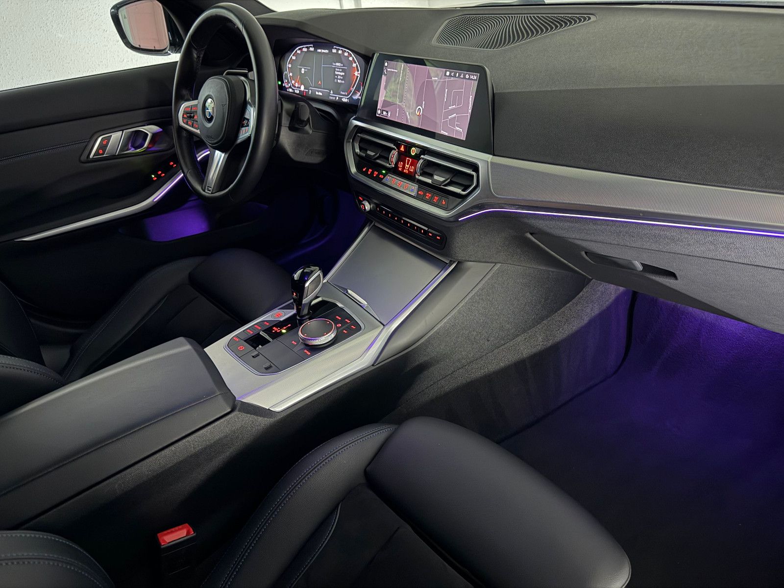 Fahrzeugabbildung BMW M340 i xDrive Lim./KAMERA/HuD/LASER/ACC/DE FZG