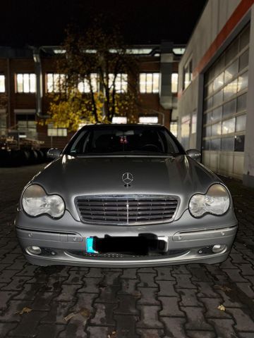 Mercedes-Benz Mercedes Benz C-Klasse 180