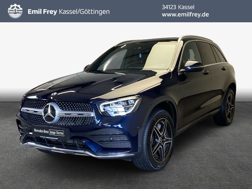 Mercedes-Benz GLC 300 — hlavná fotografia