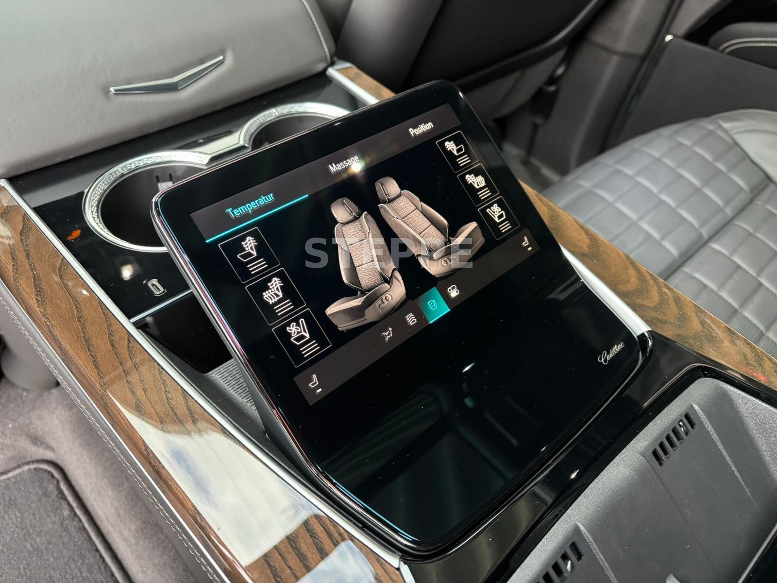 Cadillac Escalade FACELIFT MY26 6.2 V8 Sport Platinum 24"