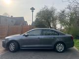 Volkswagen Jetta 1.2 TSI Comfortline BlueMotion Tech Co... - Volkswagen Jetta: Bluemotion