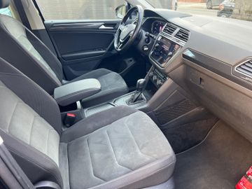 Volkswagen Tiguan - 8
