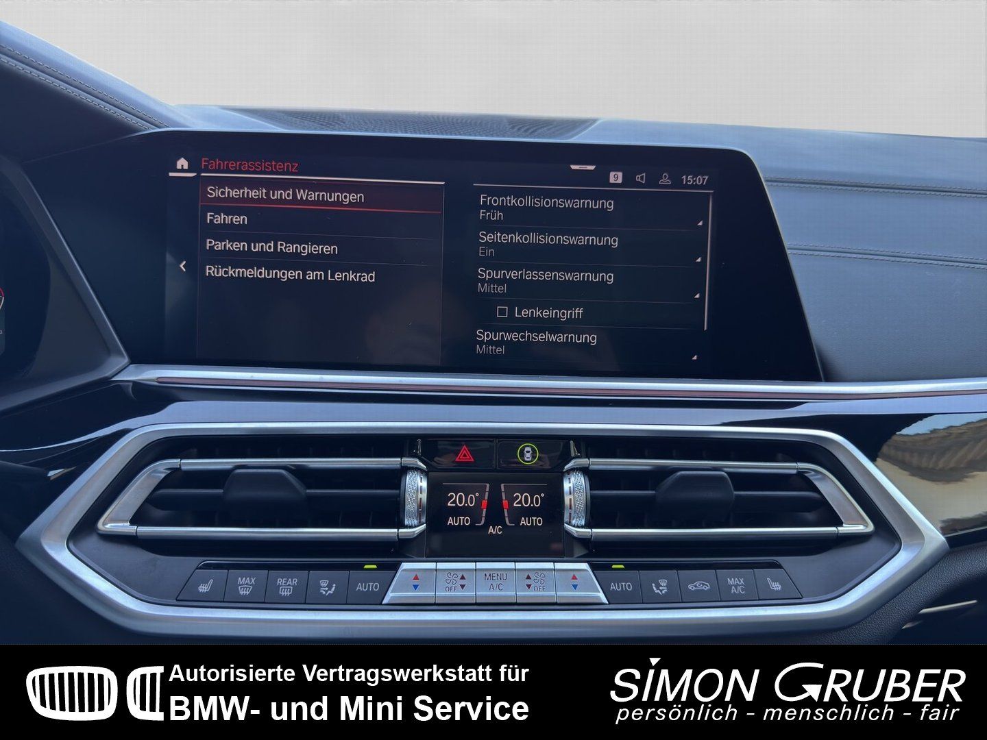 Fahrzeugabbildung BMW X5 xDrive 40d M Sport Pano Stop&GO FondEntertain