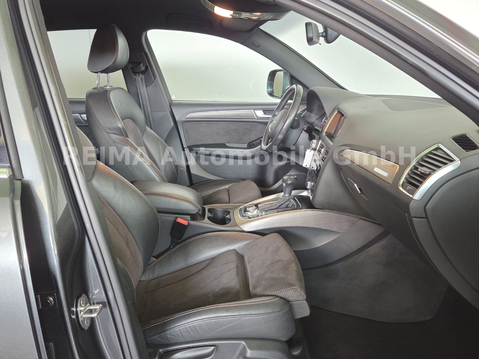 Fahrzeugabbildung Audi Q5 3.0 TDI quattro, S-Line