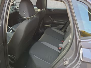 Fahrzeugabbildung Volkswagen Polo Life 1.0 TSI DSG IQ.DRIVE Klima