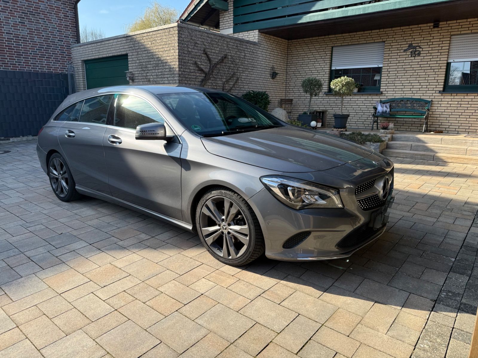 MERCEDES-BENZ CLA 200 Shooting Brake CLA 200 d DCT Shootin...