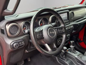 Jeep Wrangler - 10