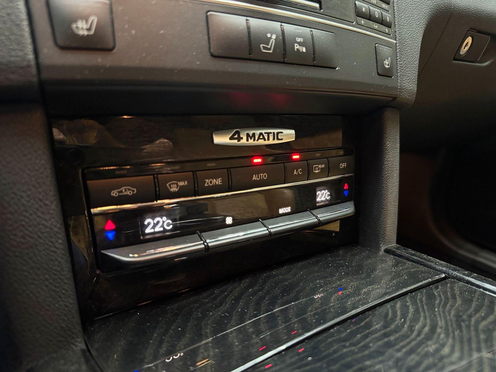 Mercedes-Benz E300 2010 — photo 11