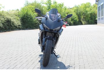 Honda CBR500R e-Clutch