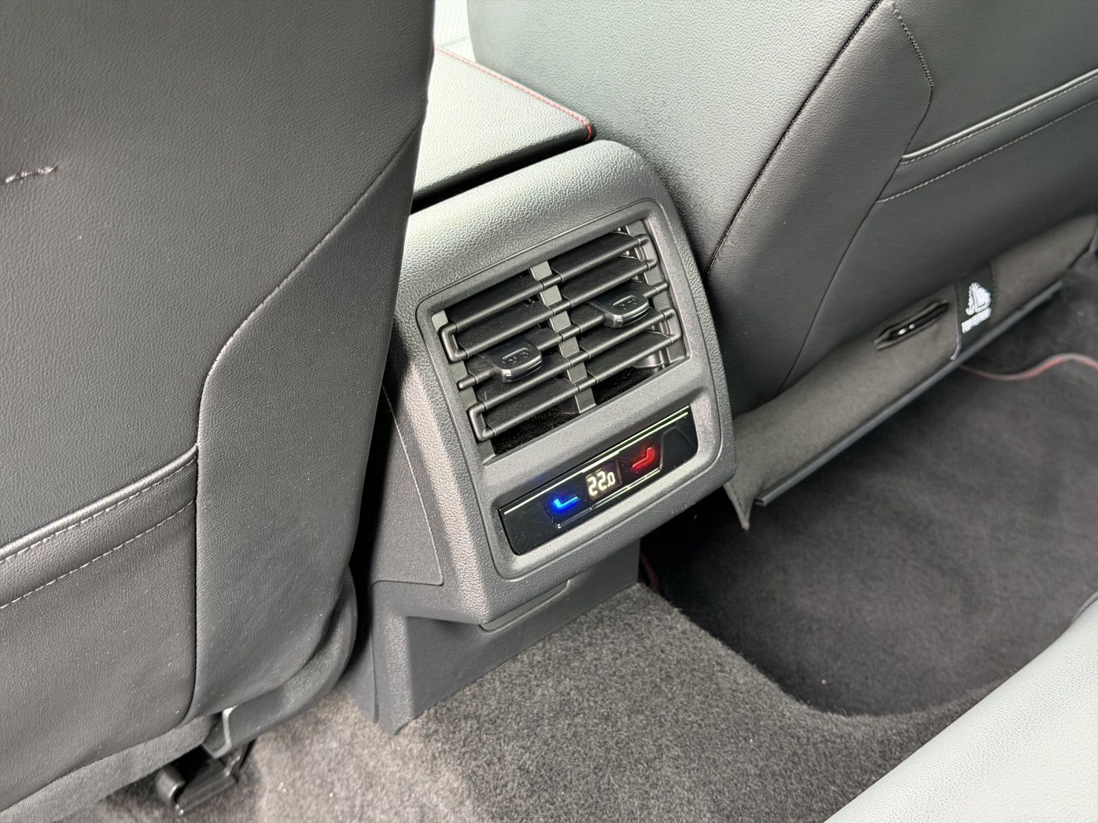 Volkswagen Golf - Bild 17