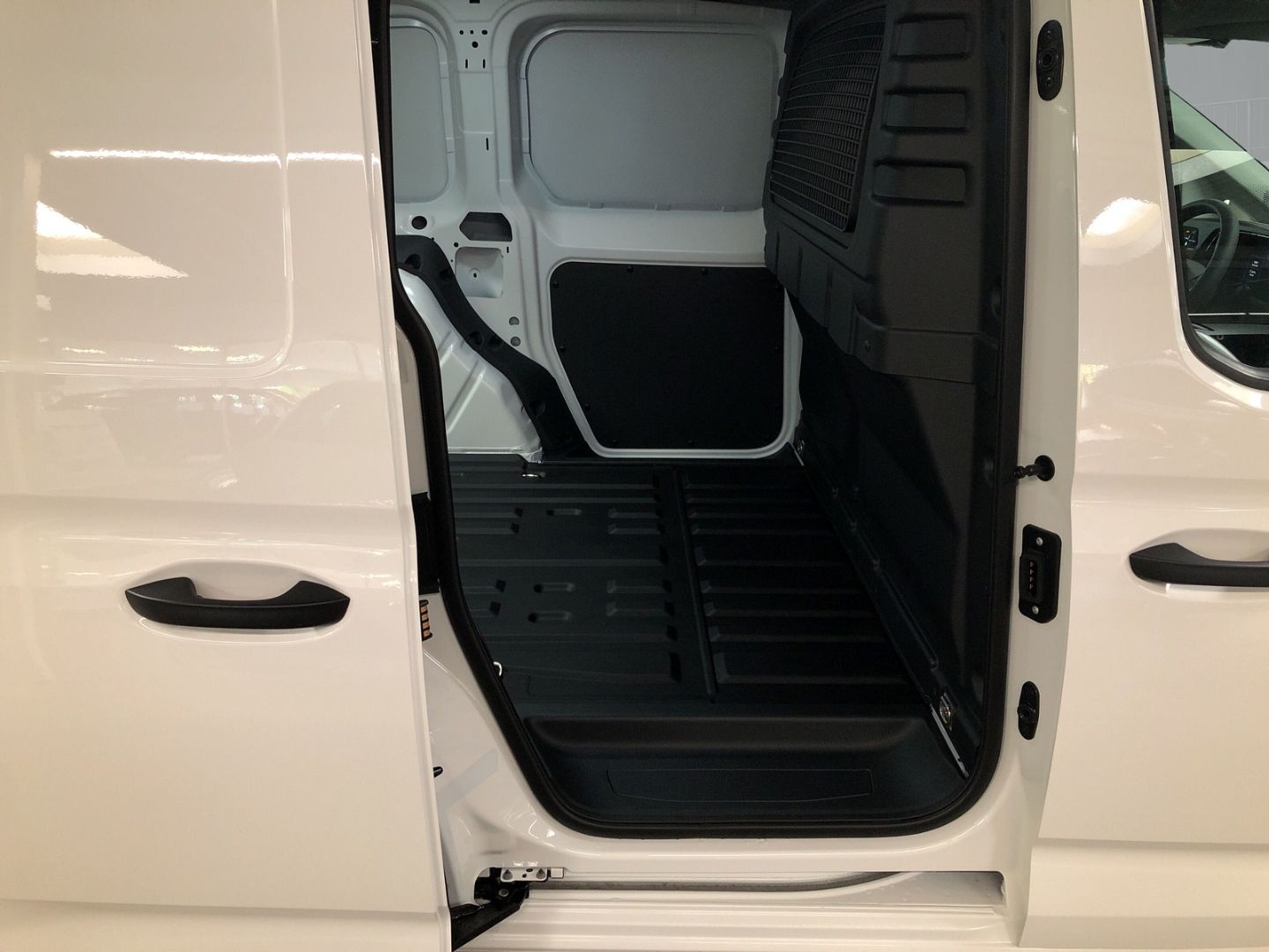 Fahrzeugabbildung Volkswagen Caddy Cargo 2.0 TDI KLima GRA Apple CarPlay Andr