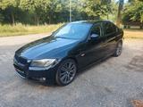BMW E90 318i Facelift - TÜV bis 2/27 - BMW 3er Reihe aus 2009: Facelift