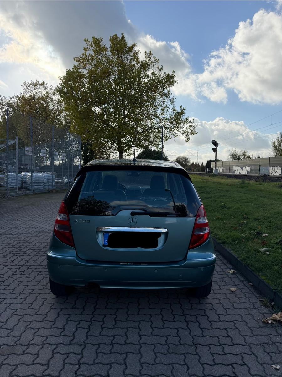 Mercedes-Benz A200 2005 — engine 2.034 cm³, 136 HP (100kW)