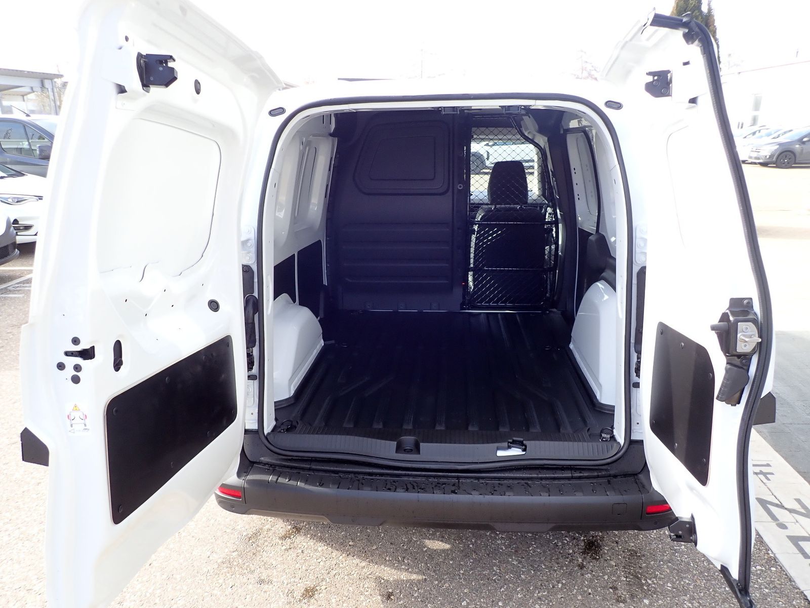 Fahrzeugabbildung Renault Kangoo Rapid Advance L1 Blue dCi 95 MY24