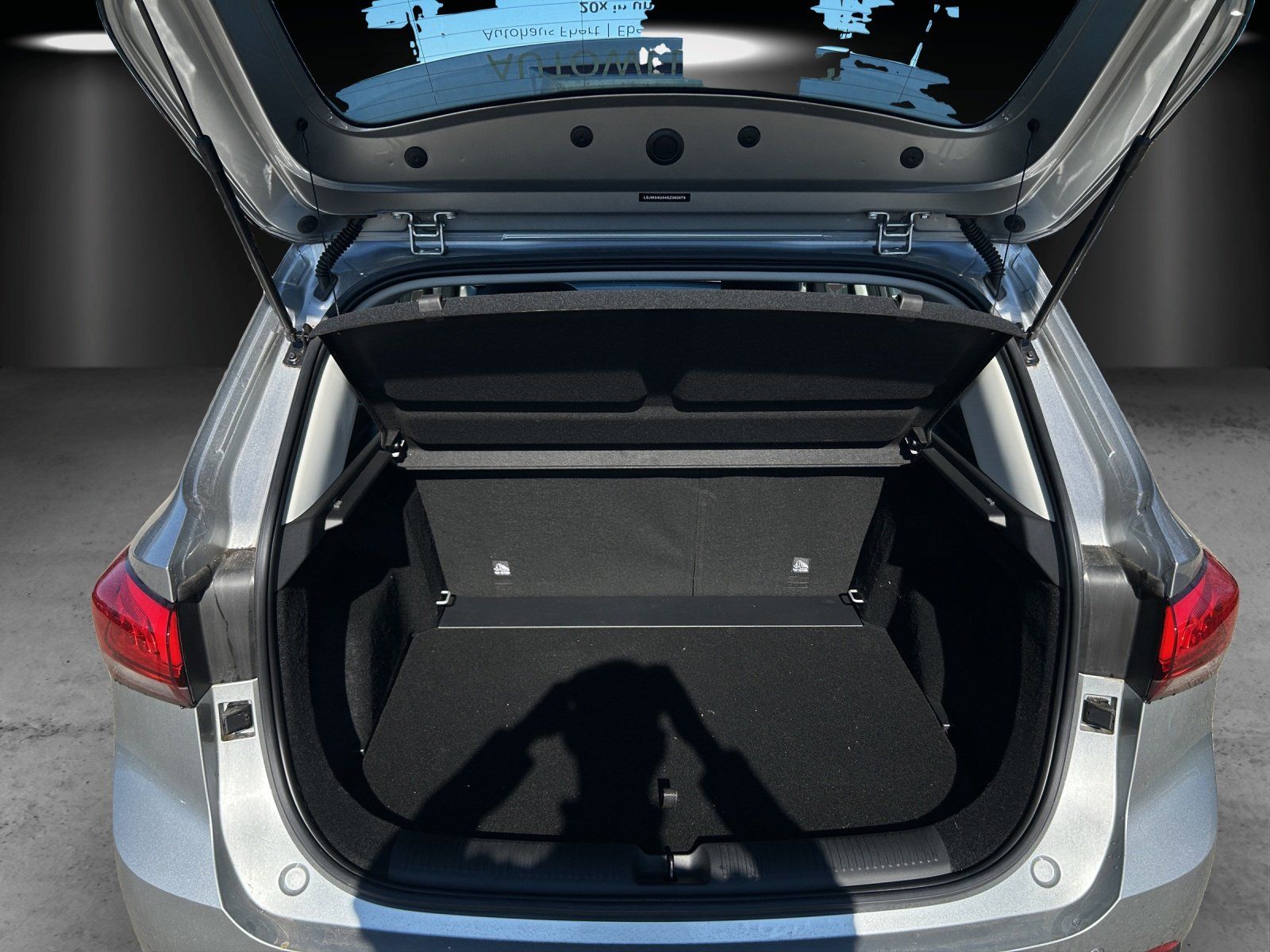 Fahrzeugabbildung MG MG ZS Standard