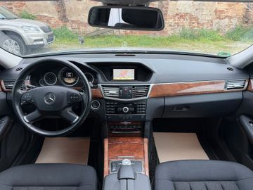 Mercedes E 220 - 3