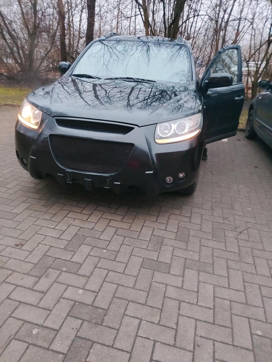 Hyundai SANTA FE