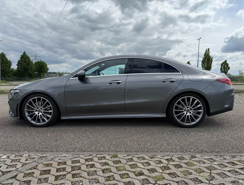 Mercedes-Benz CLA 220