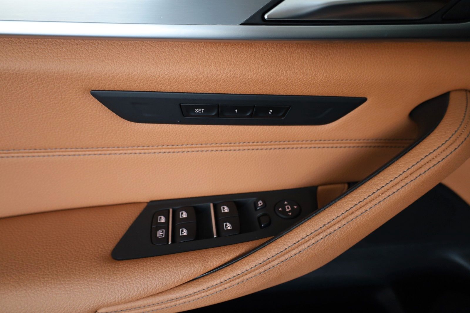 Fahrzeugabbildung BMW 530 e Luxury Line Lim.,Leder,Kamera,HUD,Panorama