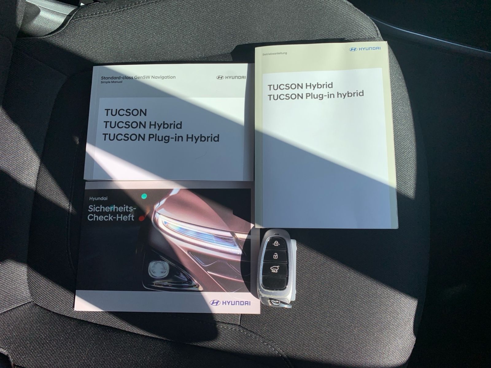 Fahrzeugabbildung Hyundai Tucson 1.6 T-GDI Trend Plug-In Hybrid 4WD 8x Ber