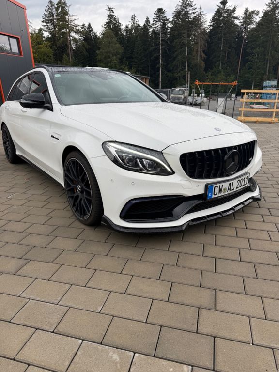 Image of Mercedes-Benz C 63 AMG