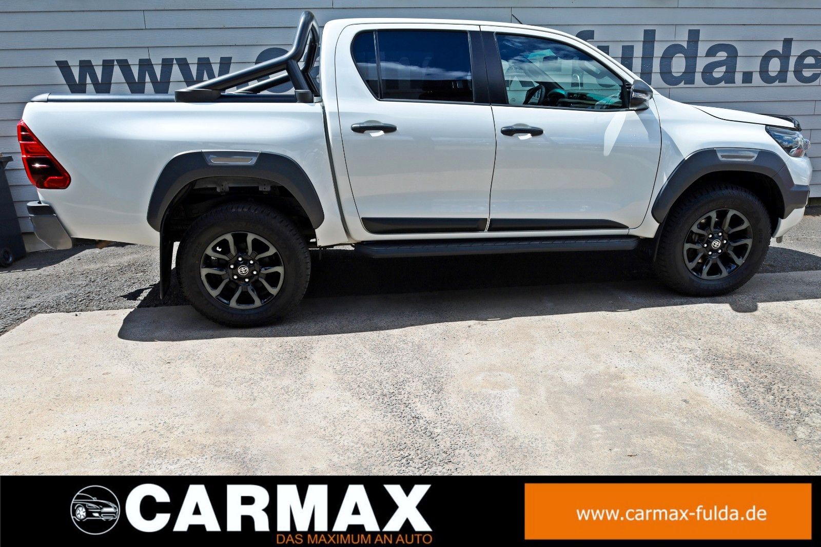 Fahrzeugabbildung Toyota Hilux Double Cab Invincible,Leder,Navi,Rollo,AHK