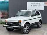 Lada Niva 1.7i 4X4 *2-HAND*ROSTFREI*ALUFELGEN*AHK*TOP - Lada Niva: Pickup