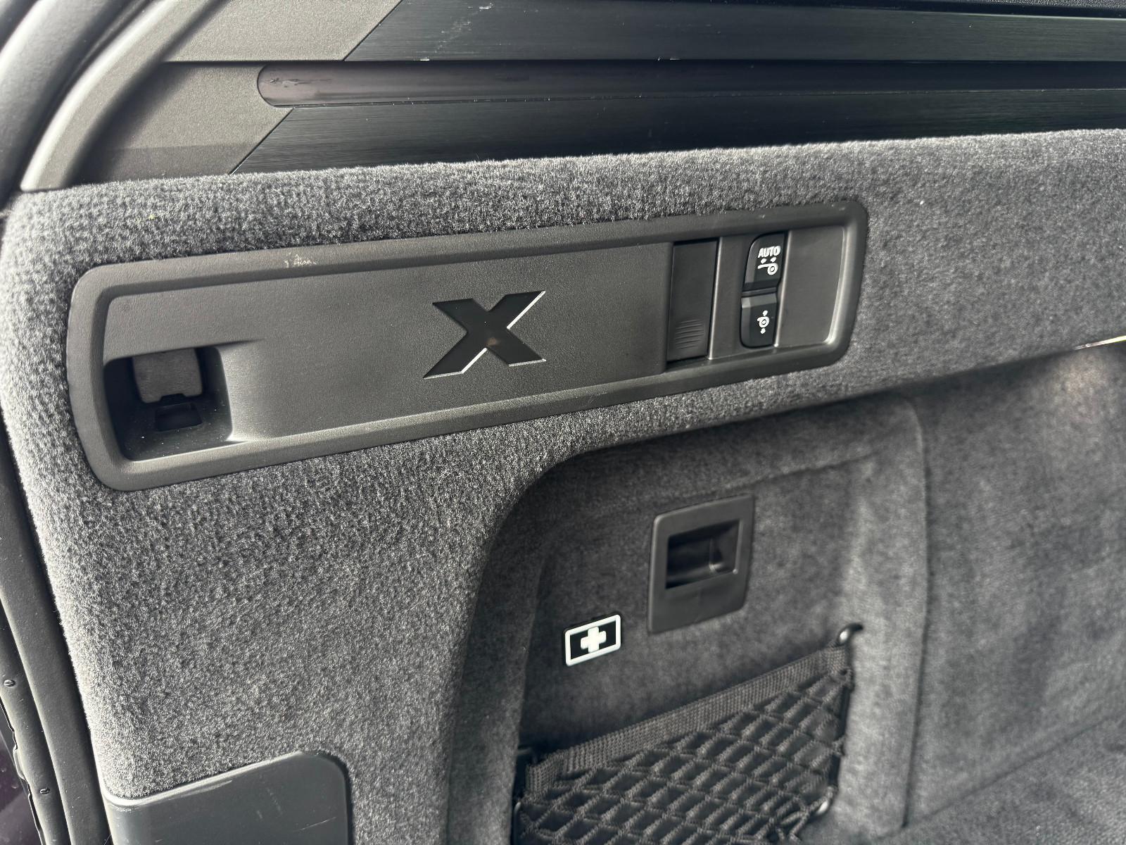 BMW X5 M Comp-Bowers&Wilkins+Sky Lounge+AHK+MATRIX