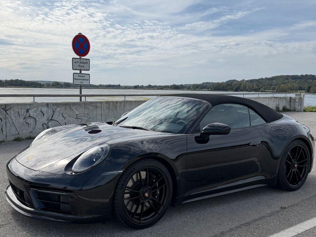 Image of Porsche 992
