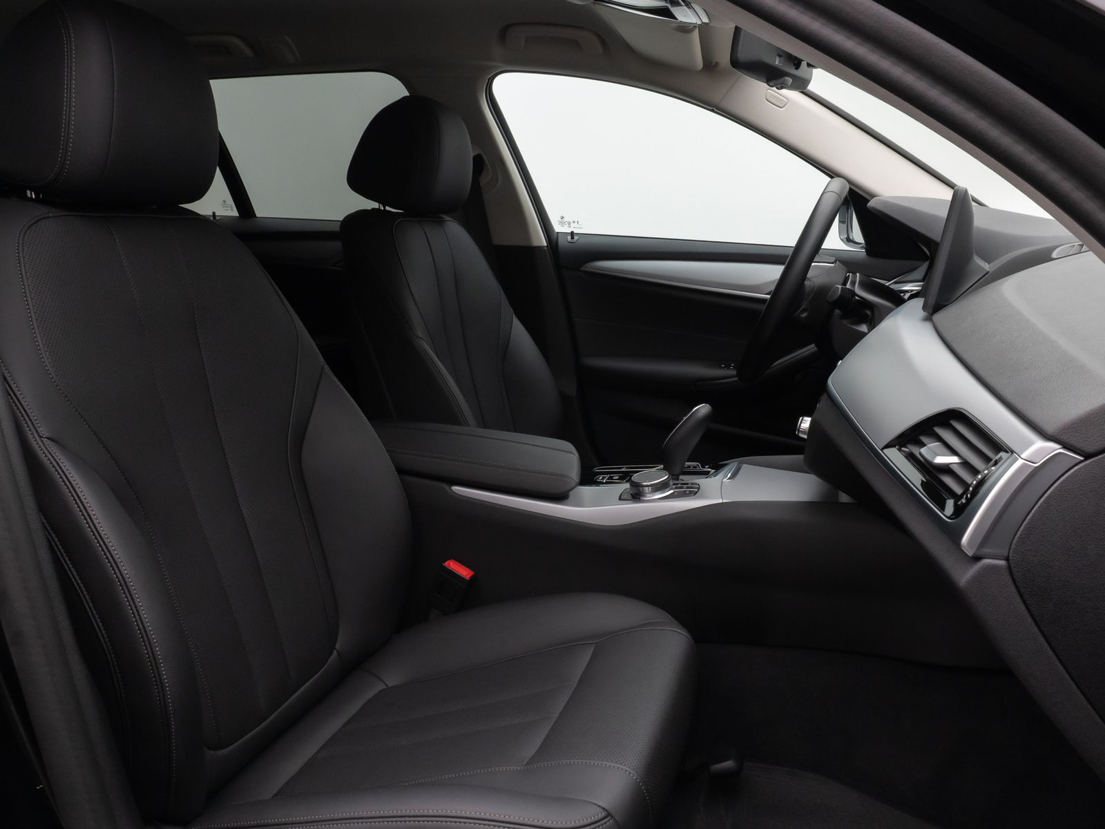 Fahrzeugabbildung BMW 530i Kamera DAB CockPitPro Leder Alarm LED