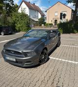 Ford Mustang v6 Cabrio Unfallfrei - Ford Mustang aus 2013: V6