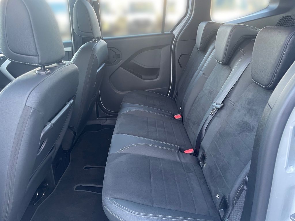 Fahrzeugabbildung Mercedes-Benz T 180 PROGRESSIVE LED Navi Sitzheizung AHK RFK