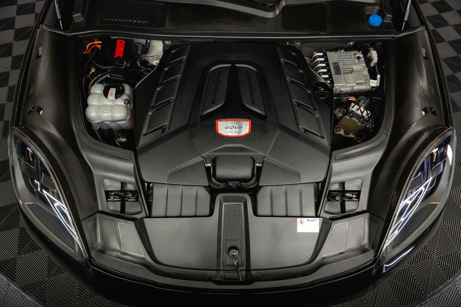 Fahrzeugabbildung Porsche Cayenne Turbo V8 Sport Chrono Black *ACC*LED*