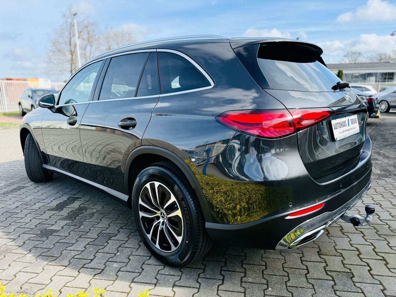 Fahrzeugabbildung Mercedes-Benz GLC 220 d 4M AVANTGARDE, AHK, LED, Navi, RFK, Wi