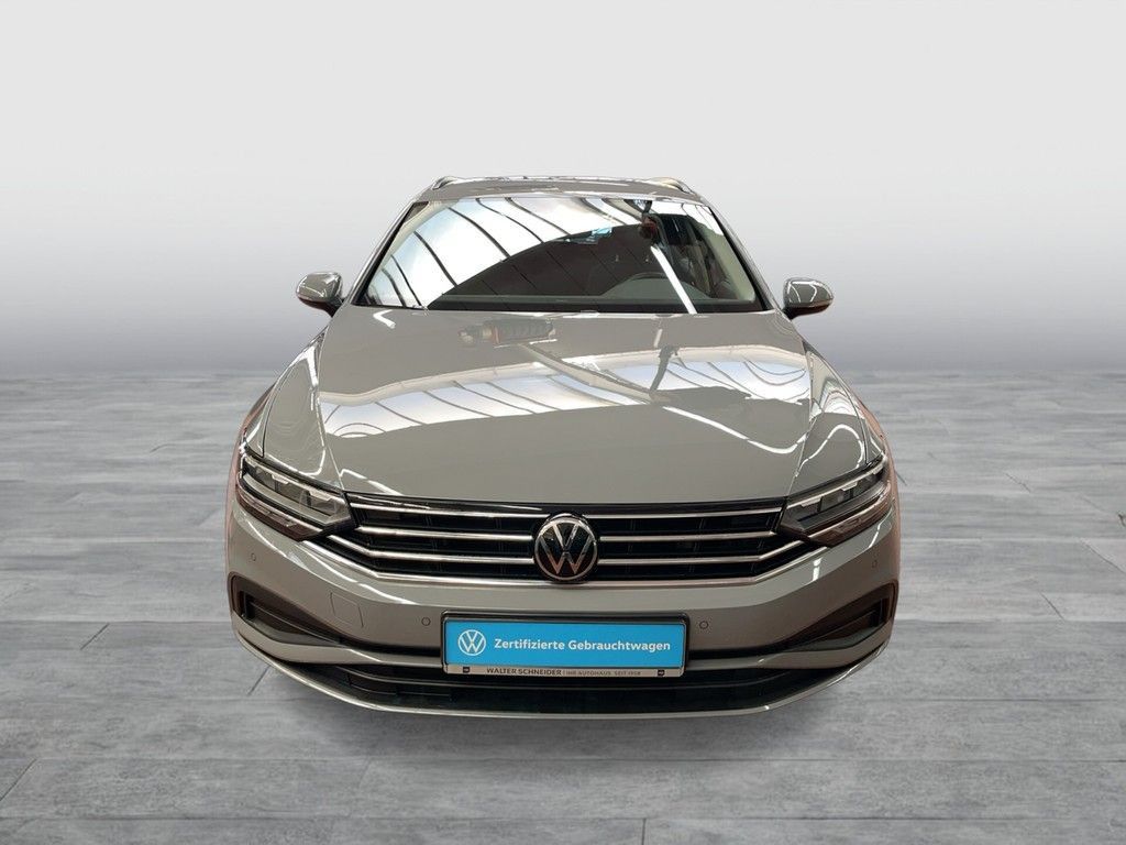 Volkswagen Passat Variant - Bild 10